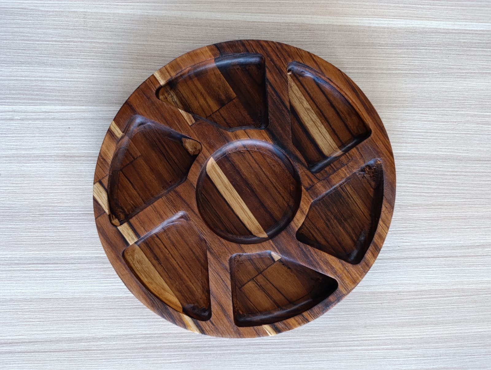 Tábuas e petisqueiras